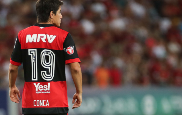 Jogadores famosos que não tiveram sucesso no Flamengo