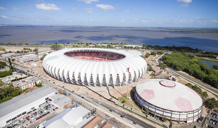 Conheça os 10 estádios mais famosos do Brasil