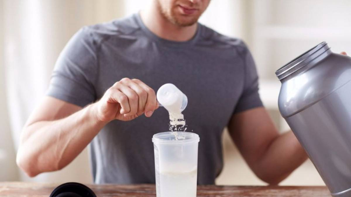 Shakes Proteicos com água ou leite?