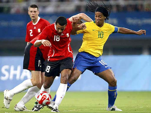 Ronaldinho Gaúcho - Conheça a história dessa lenda do futebol