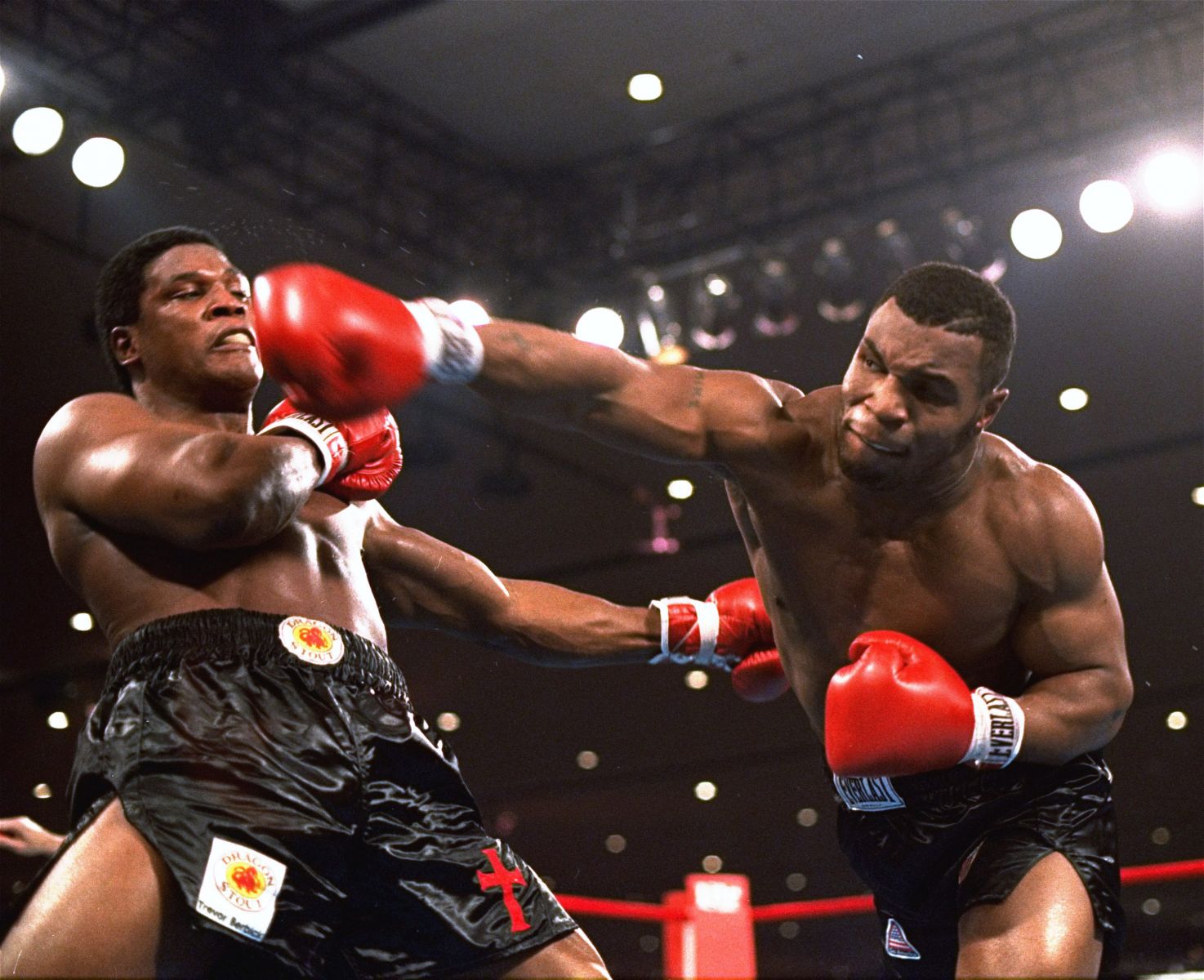 Qual foi a luta mais rápida do Mike Tyson?