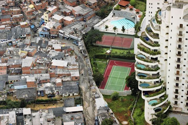 3 jogadores de comunidades pobres do Rio de Janeiro 